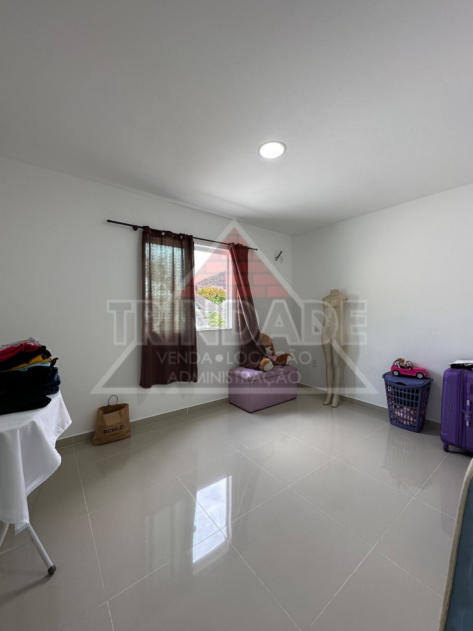 Casa à venda com 4 quartos, 180m² - Foto 25