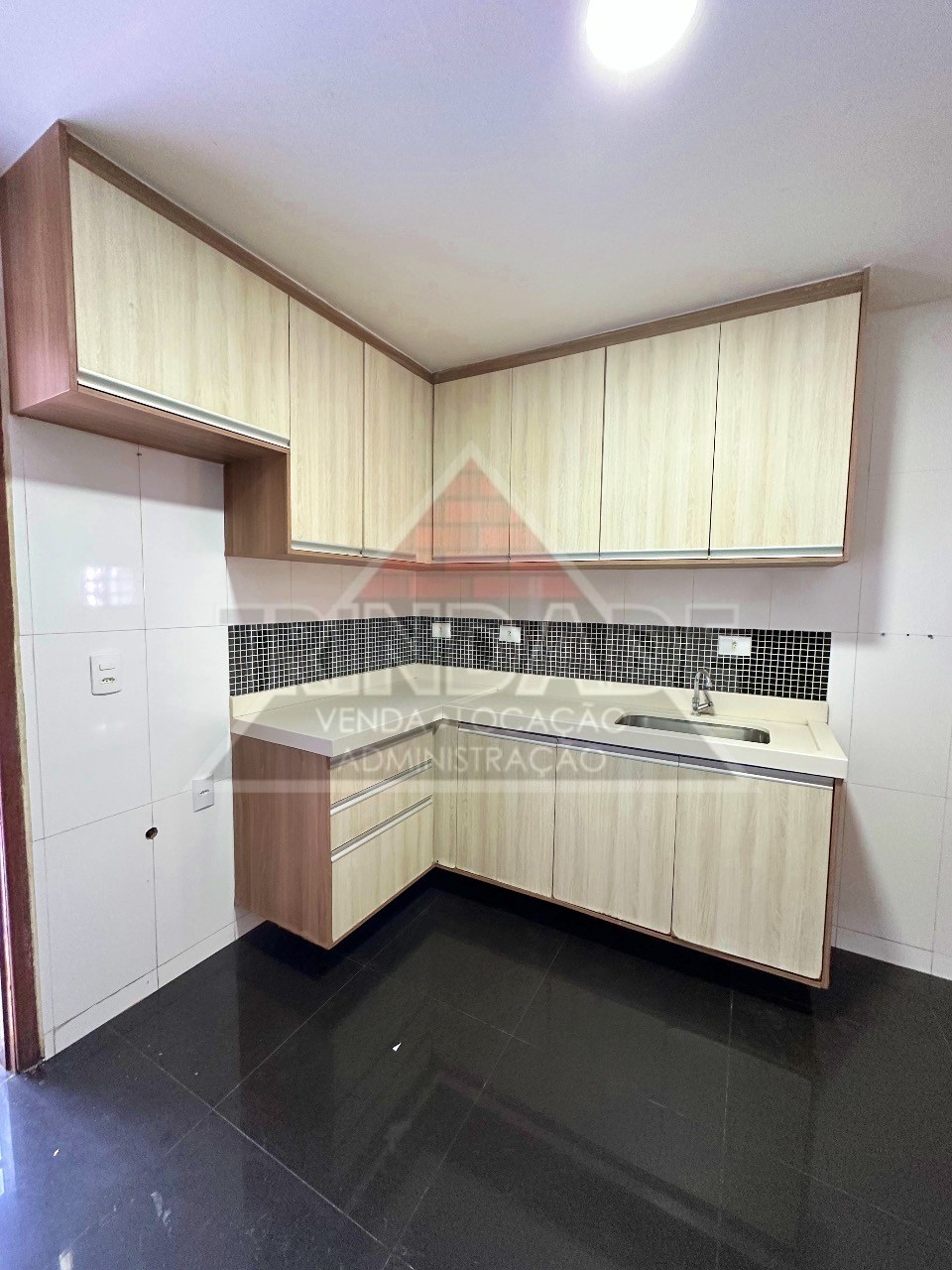 Casa à venda com 4 quartos, 220m² - Foto 14