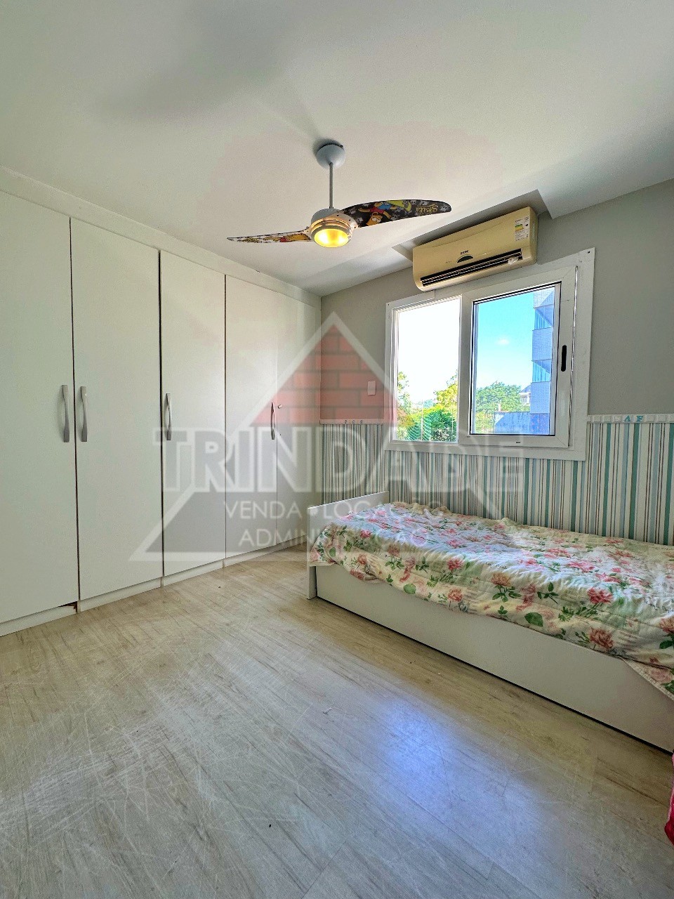 Casa à venda com 3 quartos, 150m² - Foto 4