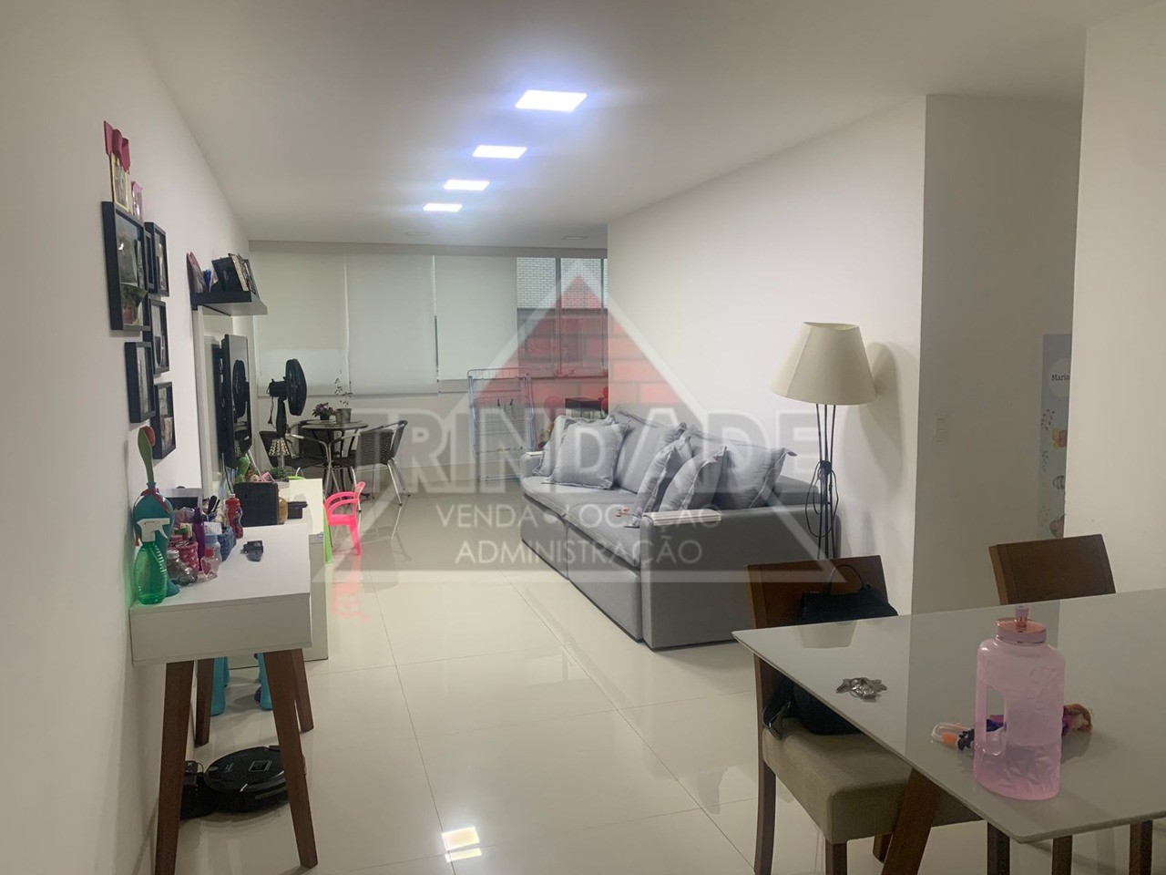 Apartamento à venda com 3 quartos, 101m² - Foto 1