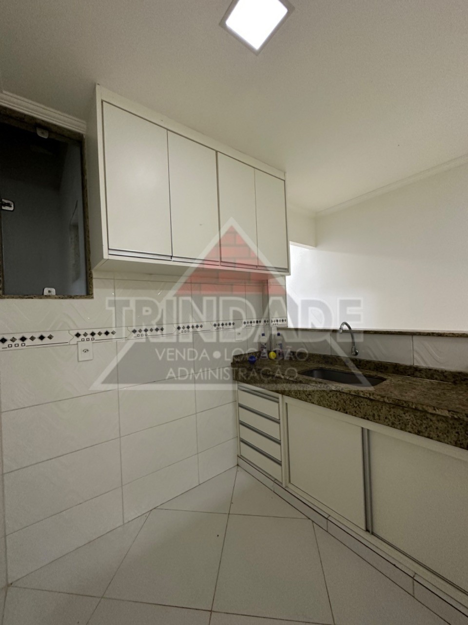 Apartamento para alugar com 1 quarto, 40m² - Foto 2