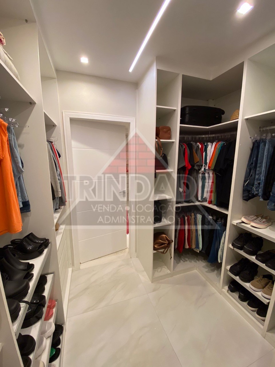 Casa à venda com 3 quartos, 500m² - Foto 13