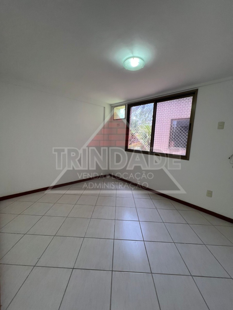 Apartamento para alugar com 2 quartos, 63m² - Foto 13