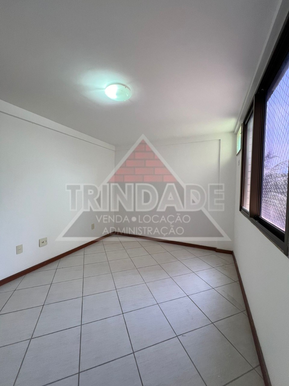 Apartamento para alugar com 2 quartos, 63m² - Foto 4