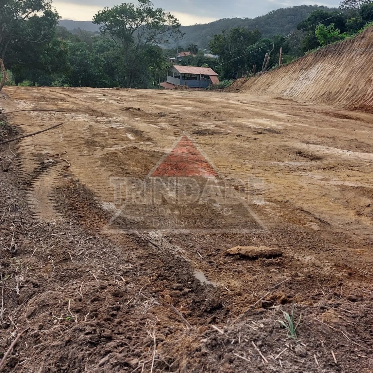 Terreno à venda, 1000m² - Foto 2