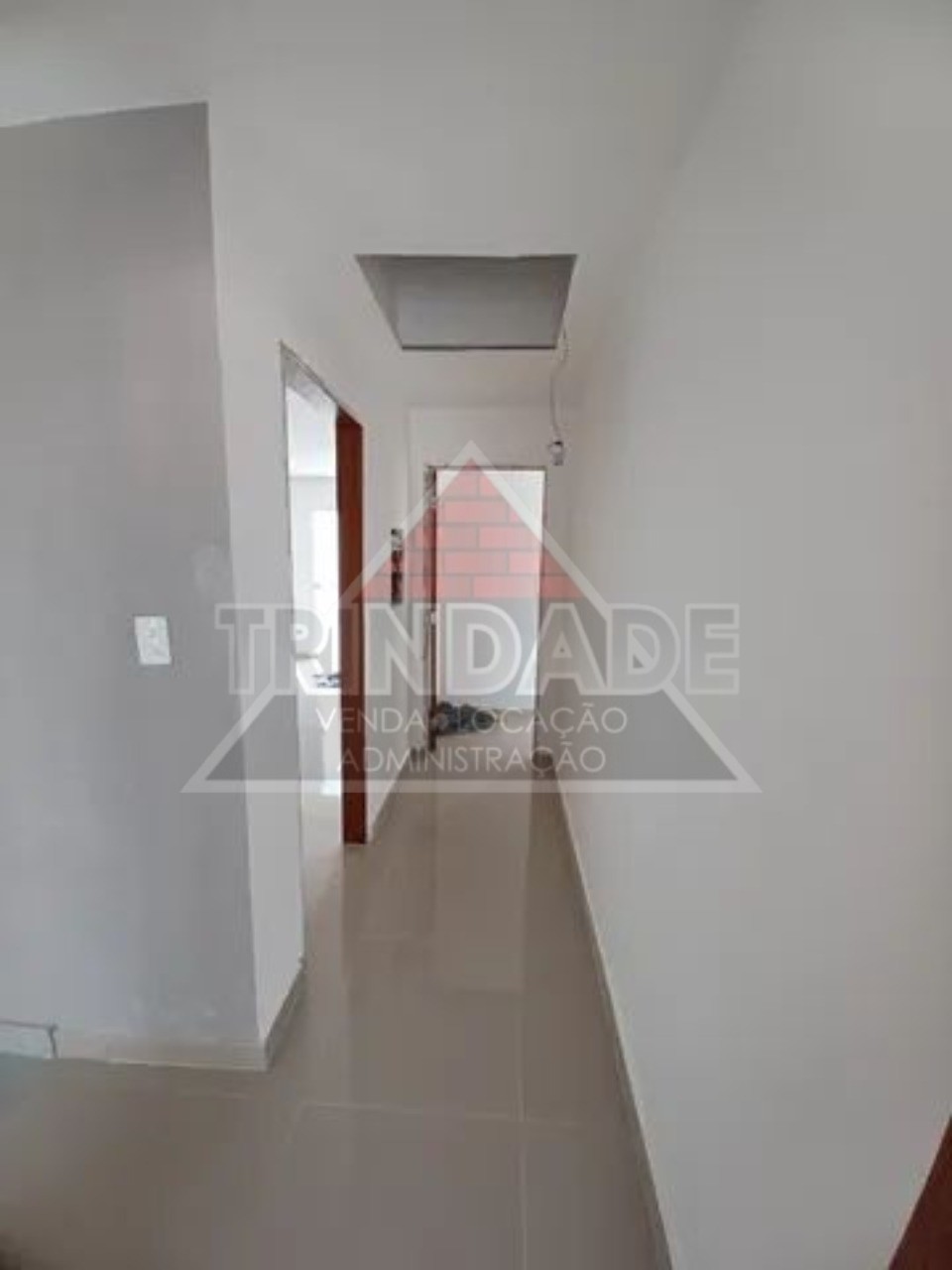 Casa à venda com 3 quartos, 160m² - Foto 3