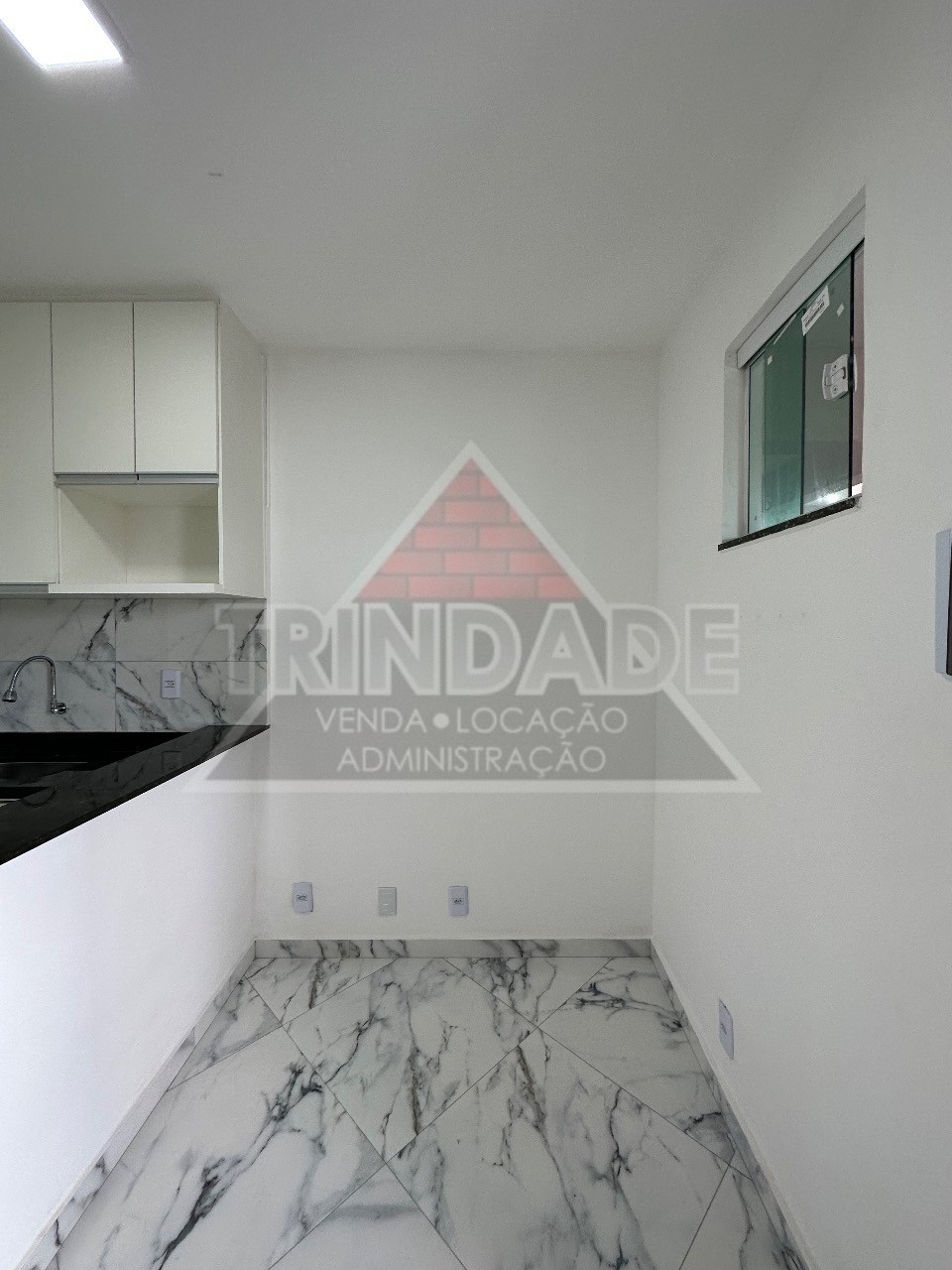 Apartamento à venda com 1 quarto, 45m² - Foto 2