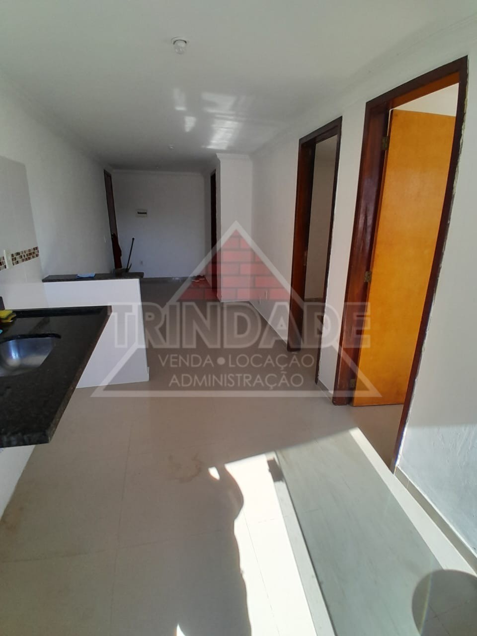 Apartamento à venda com 2 quartos, 60m² - Foto 2