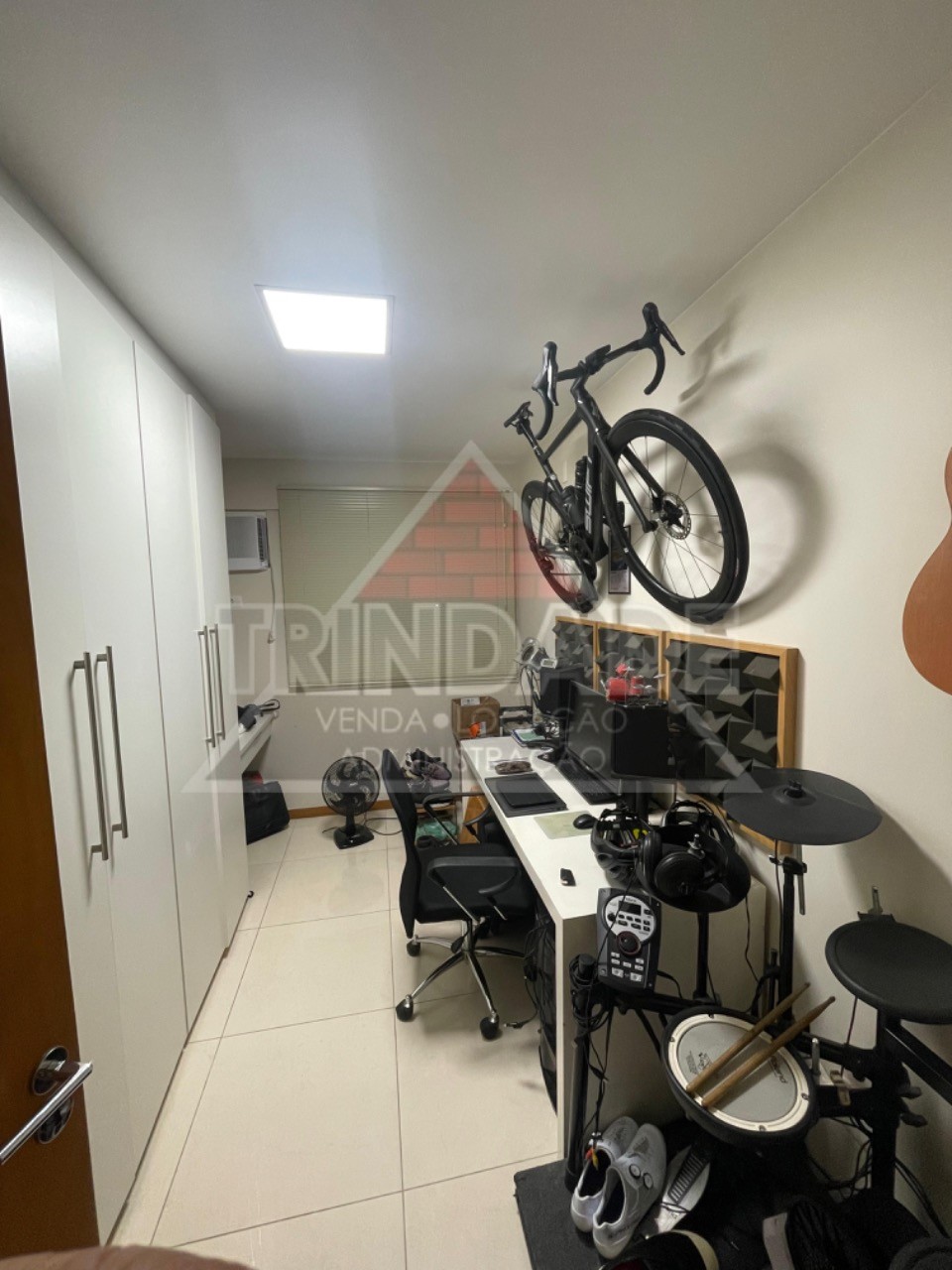 Apartamento à venda com 3 quartos, 85m² - Foto 9