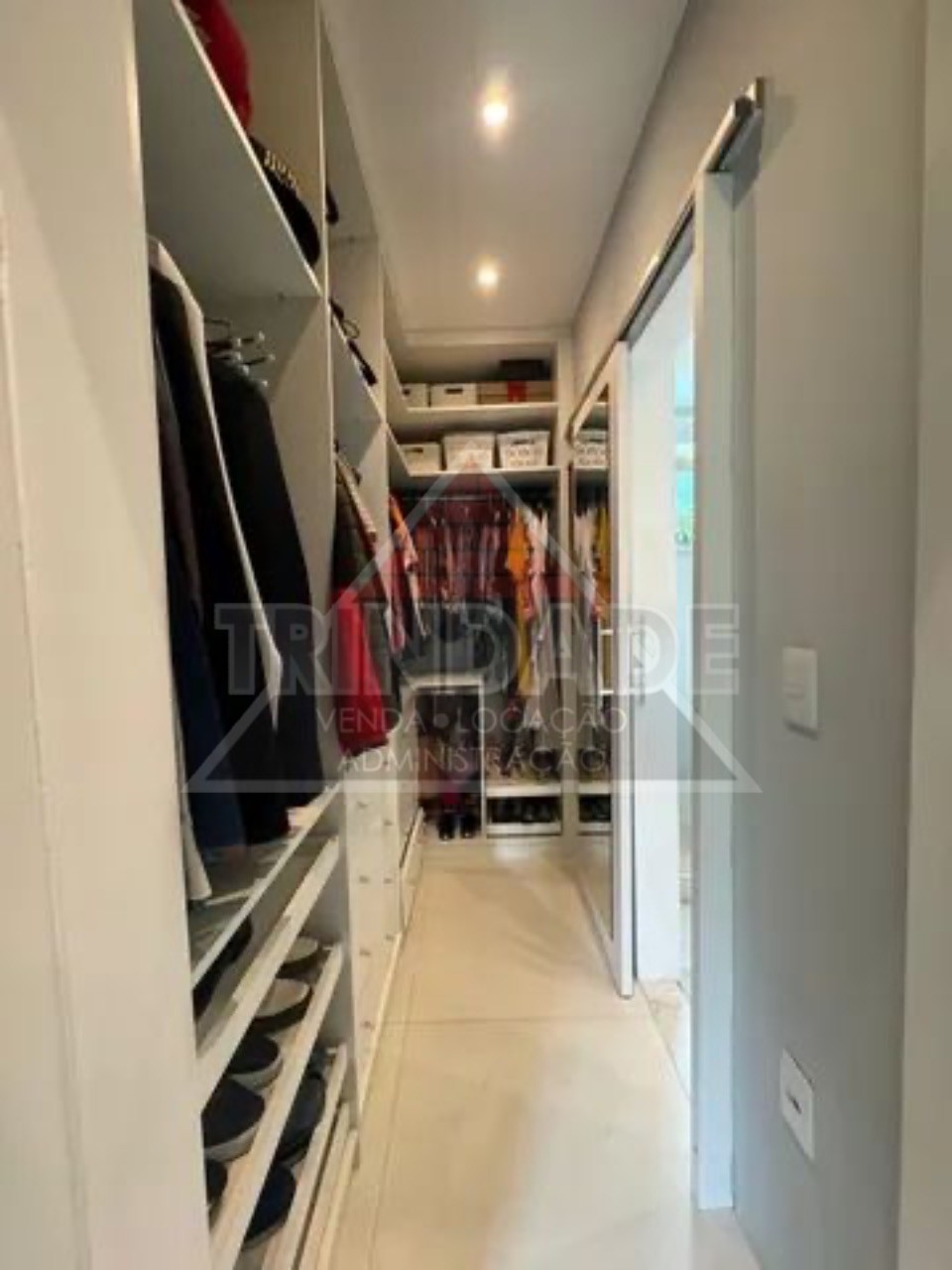 Casa à venda com 3 quartos, 220m² - Foto 18