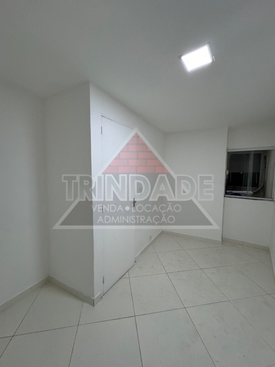 Apartamento à venda com 2 quartos, 45m² - Foto 2