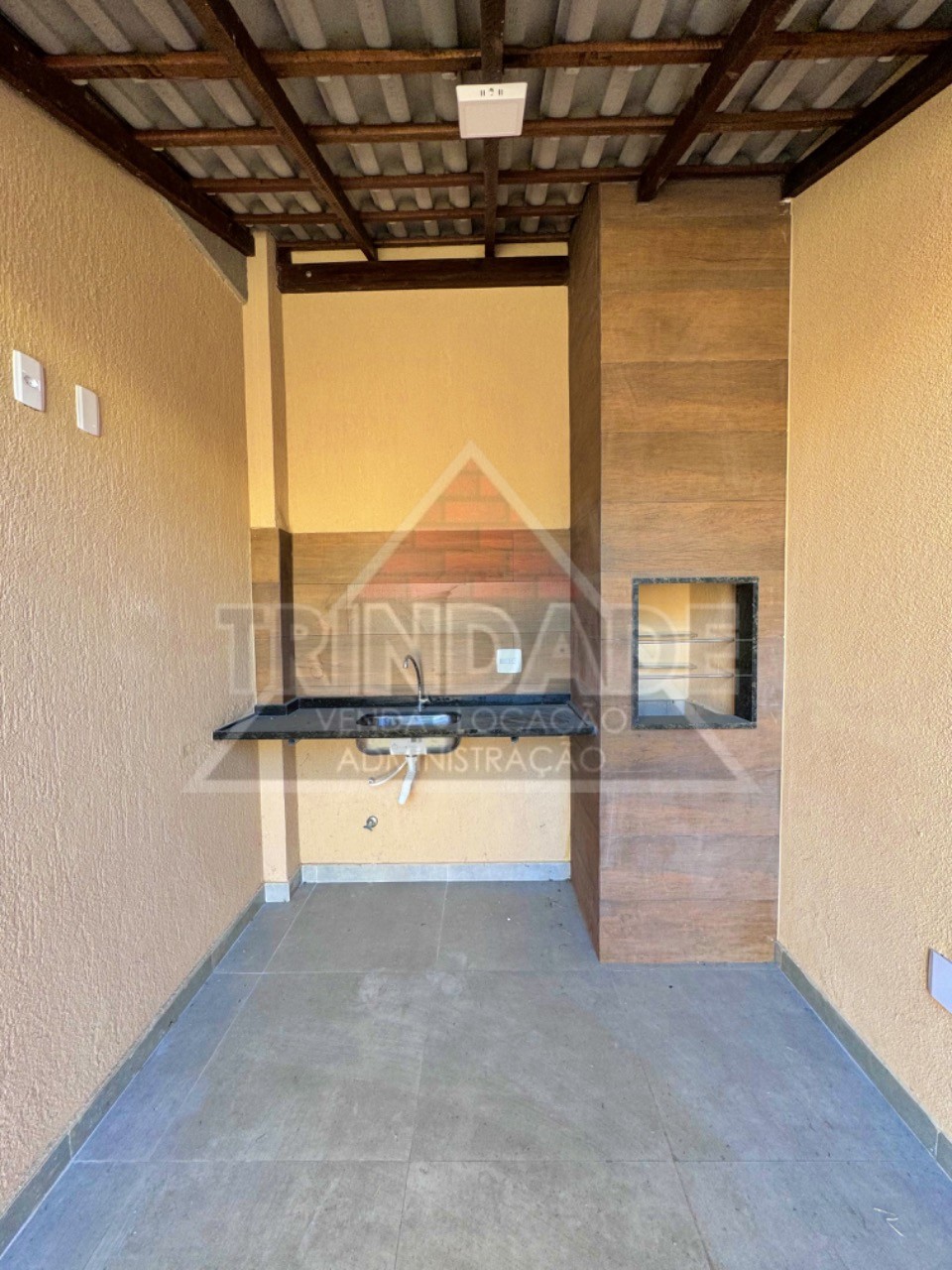 Casa à venda com 2 quartos, 115m² - Foto 4