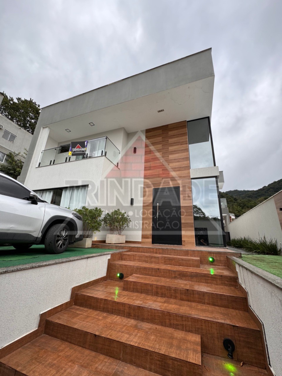 Casa à venda com 4 quartos, 483m² - Foto 2