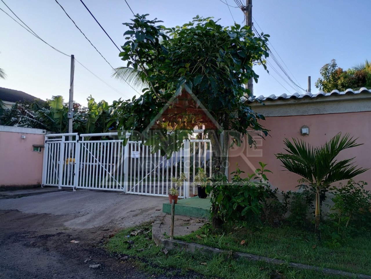 Casa à venda com 4 quartos, 200m² - Foto 8