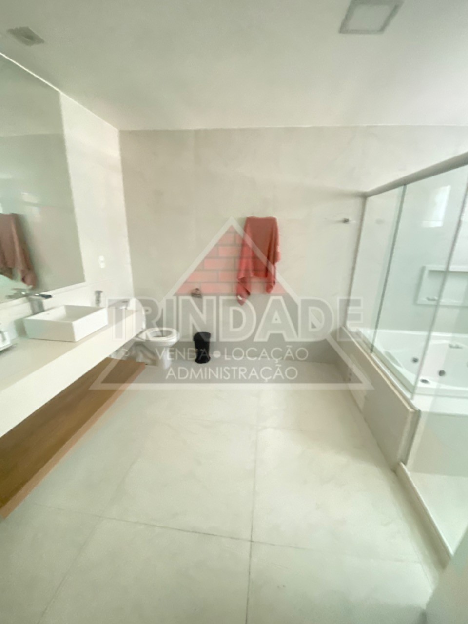 Casa à venda e aluguel com 5 quartos, 600m² - Foto 18