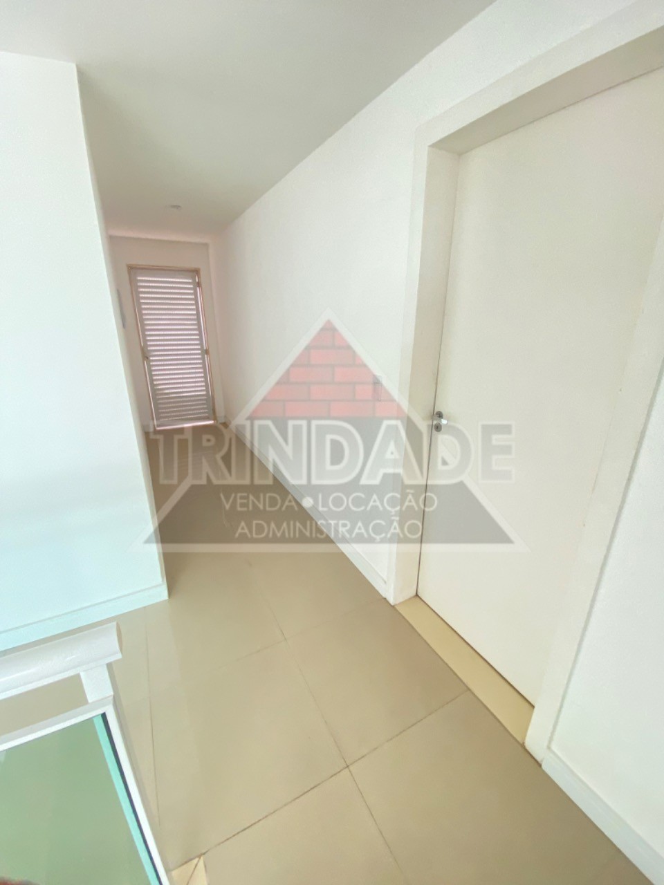 Casa à venda e aluguel com 5 quartos, 600m² - Foto 14