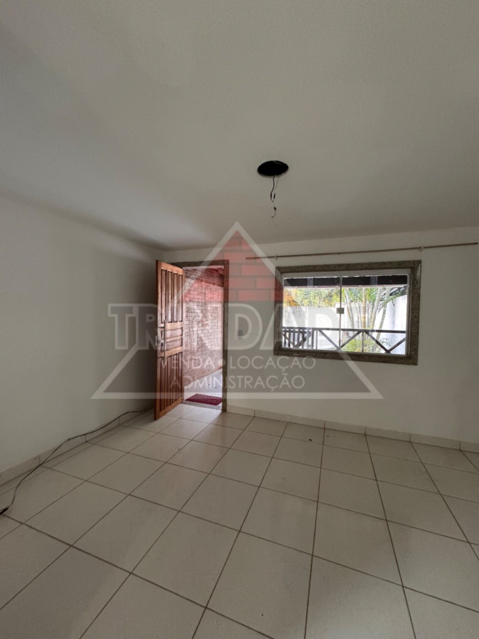 Casa à venda com 2 quartos, 120m² - Foto 9