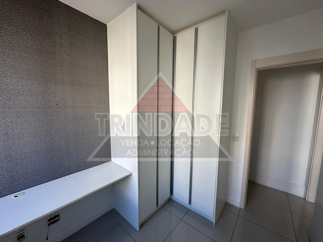 Apartamento à venda com 2 quartos, 69m² - Foto 8