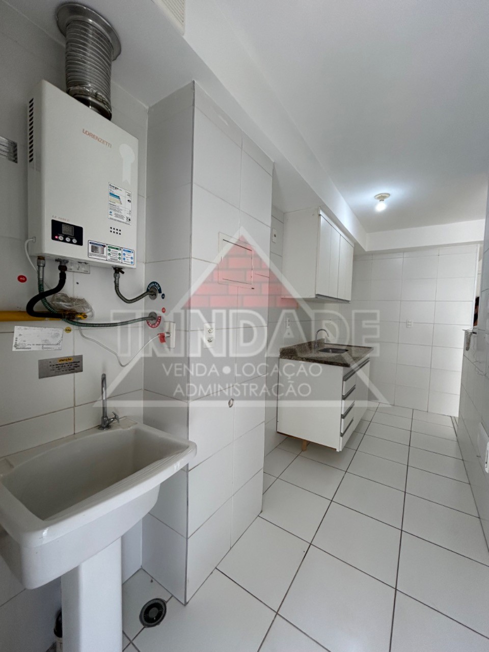 Apartamento à venda com 2 quartos, 62m² - Foto 4