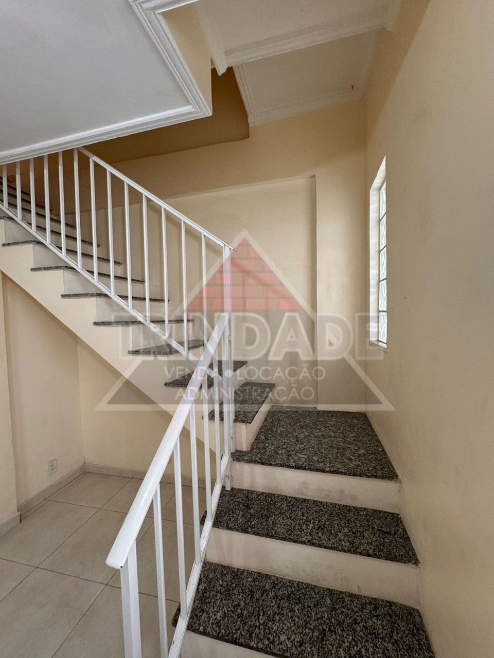 Casa à venda com 2 quartos, 240m² - Foto 19