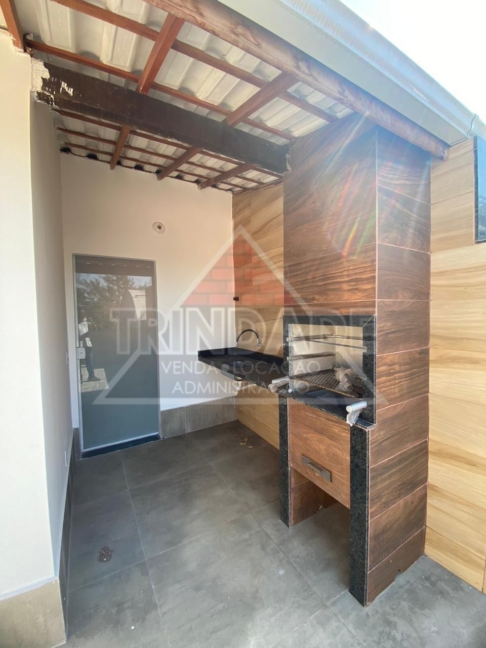 Casa à venda com 3 quartos, 135m² - Foto 2