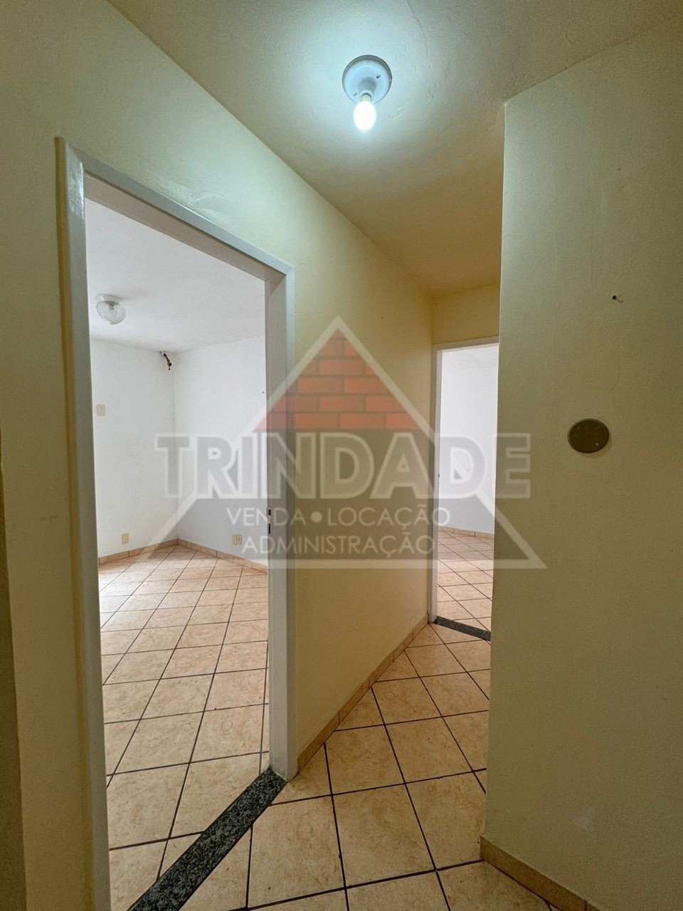 Casa à venda com 2 quartos, 240m² - Foto 17