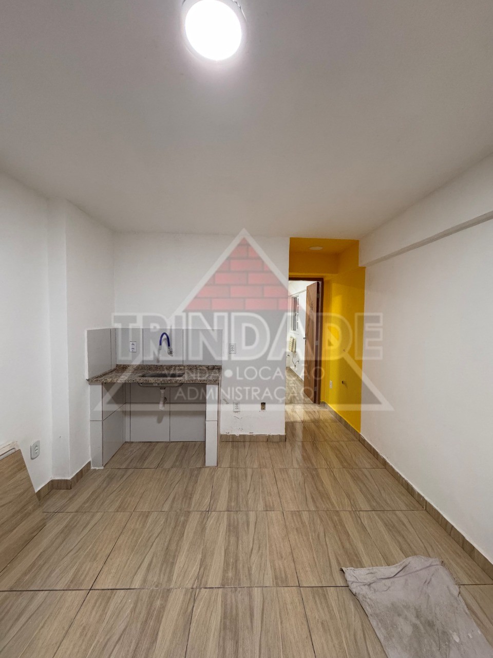 Apartamento à venda com 1 quarto, 30m² - Foto 1