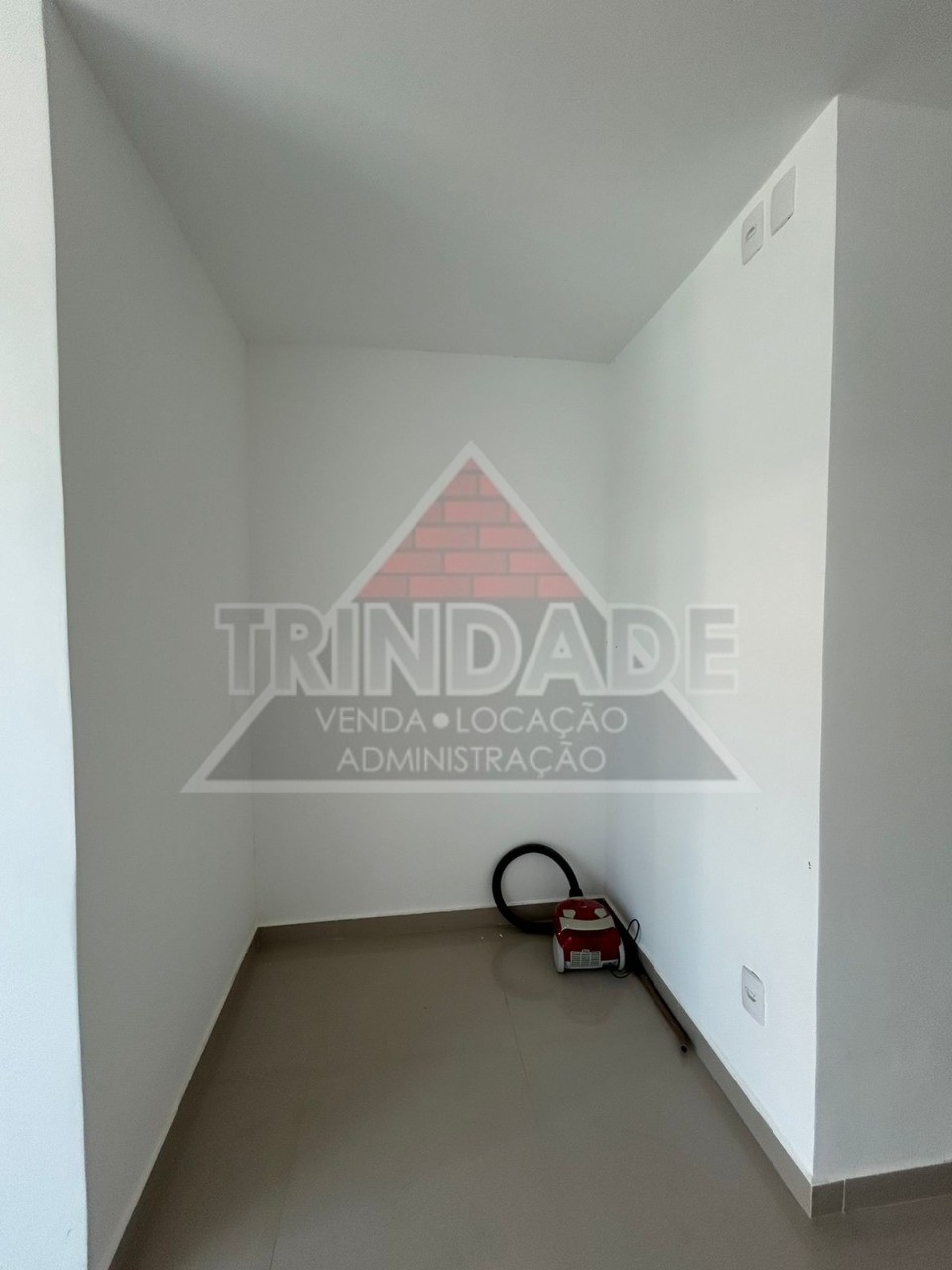 Casa à venda com 3 quartos, 128m² - Foto 13