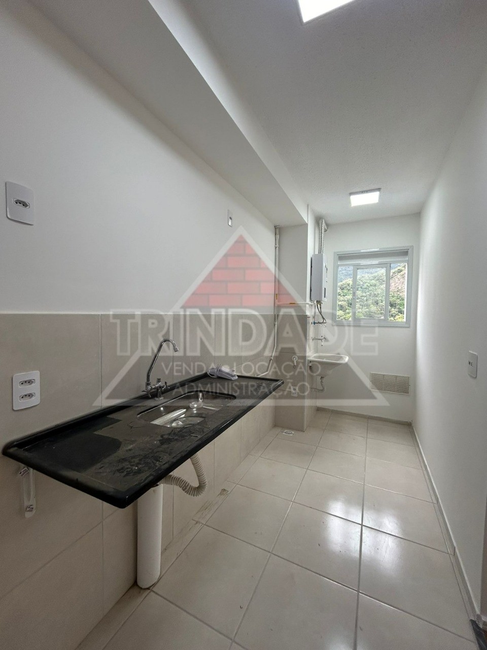 Apartamento para alugar com 2 quartos, 45m² - Foto 13