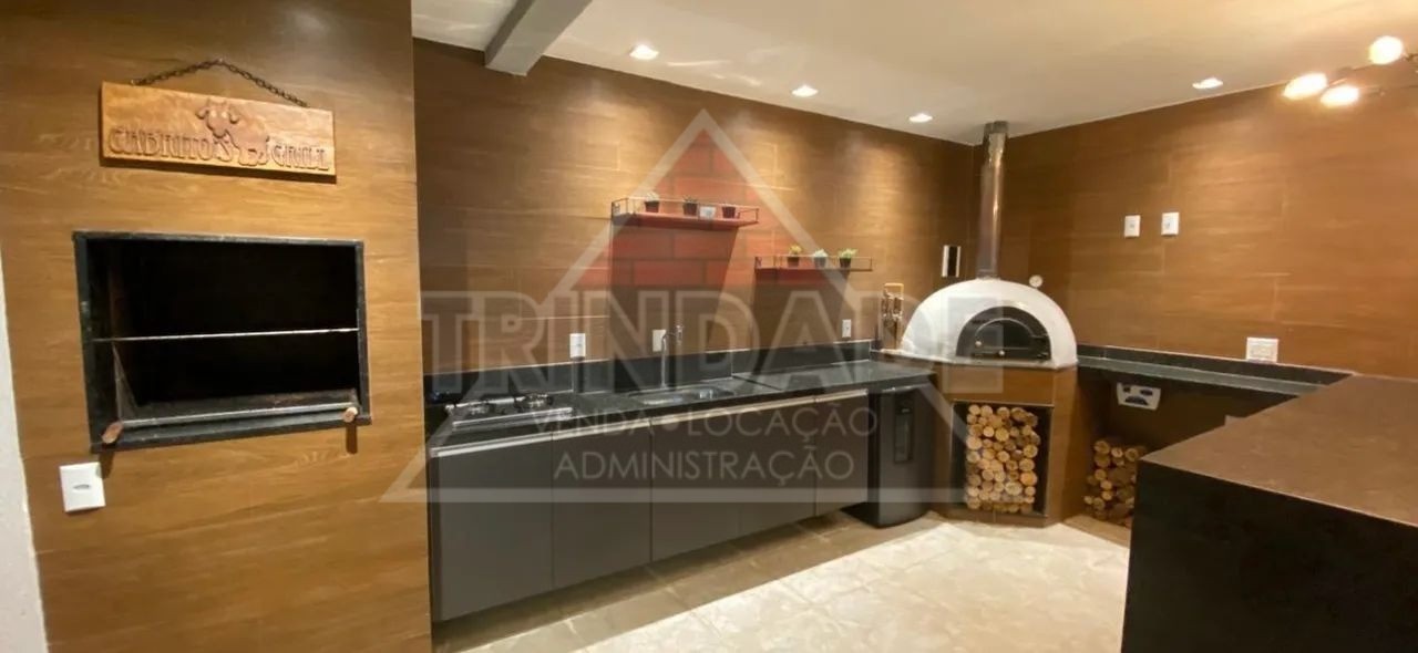 Casa à venda com 2 quartos, 290m² - Foto 2