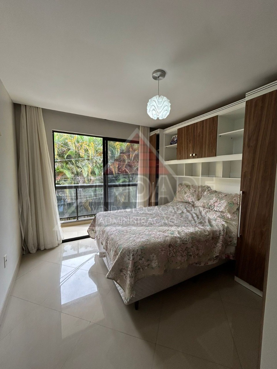 Casa à venda e aluguel com 3 quartos, 216m² - Foto 17