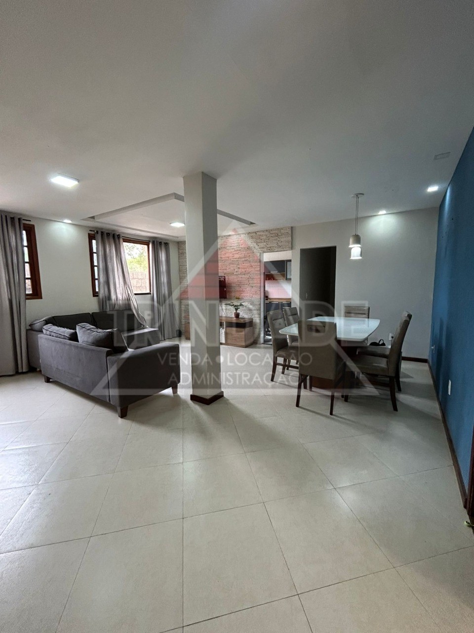 Casa à venda e aluguel com 3 quartos, 216m² - Foto 5