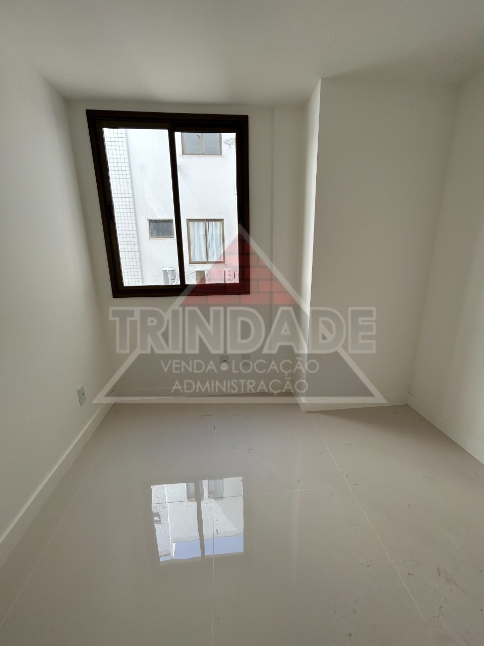 Apartamento à venda com 3 quartos, 76m² - Foto 13