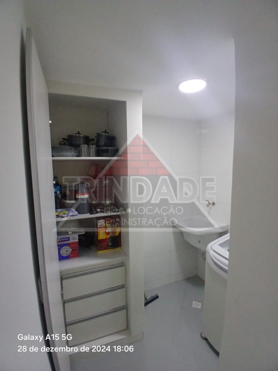 Apartamento à venda com 1 quarto, 30m² - Foto 13