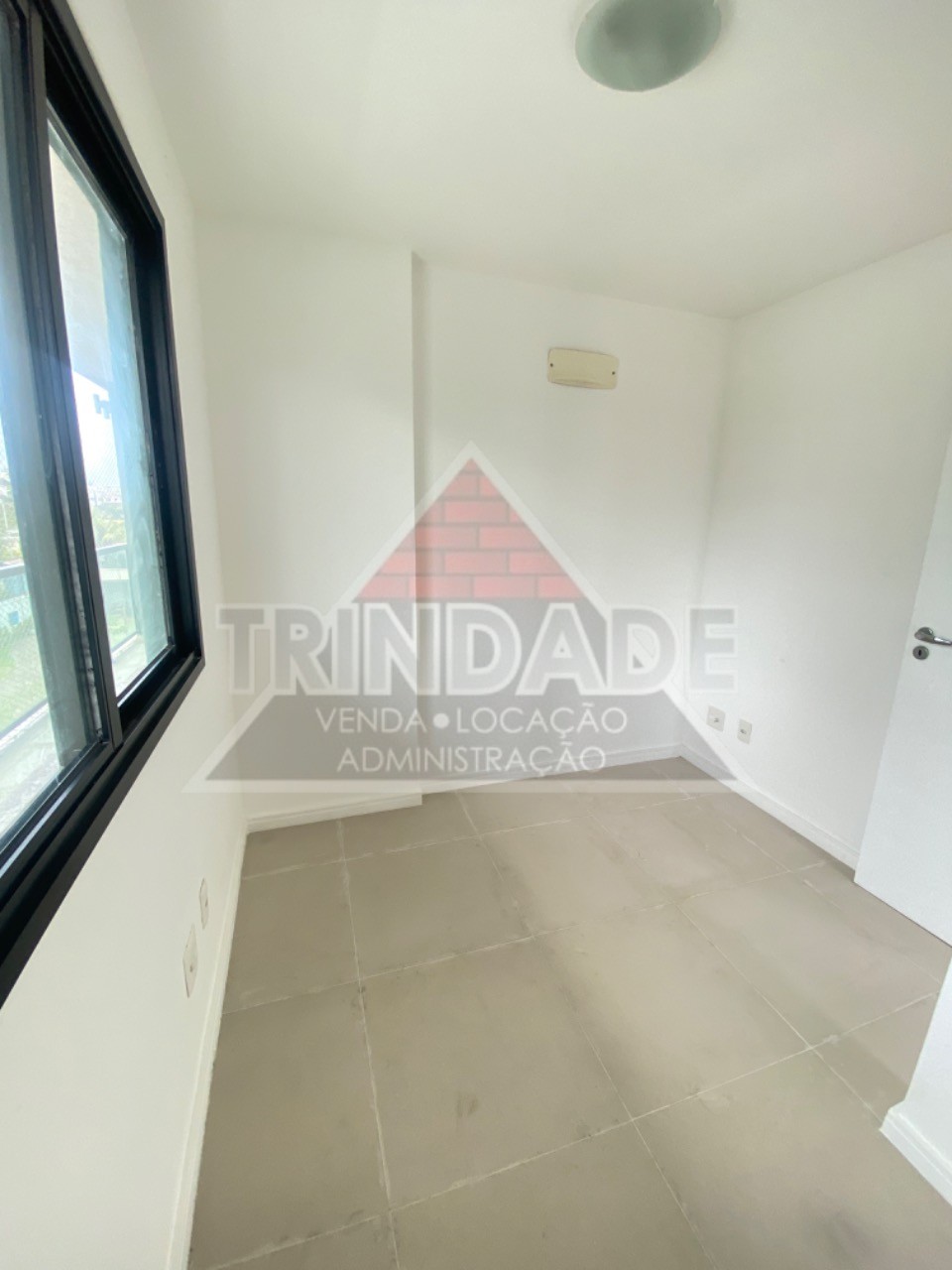 Apartamento para alugar com 3 quartos, 87m² - Foto 18