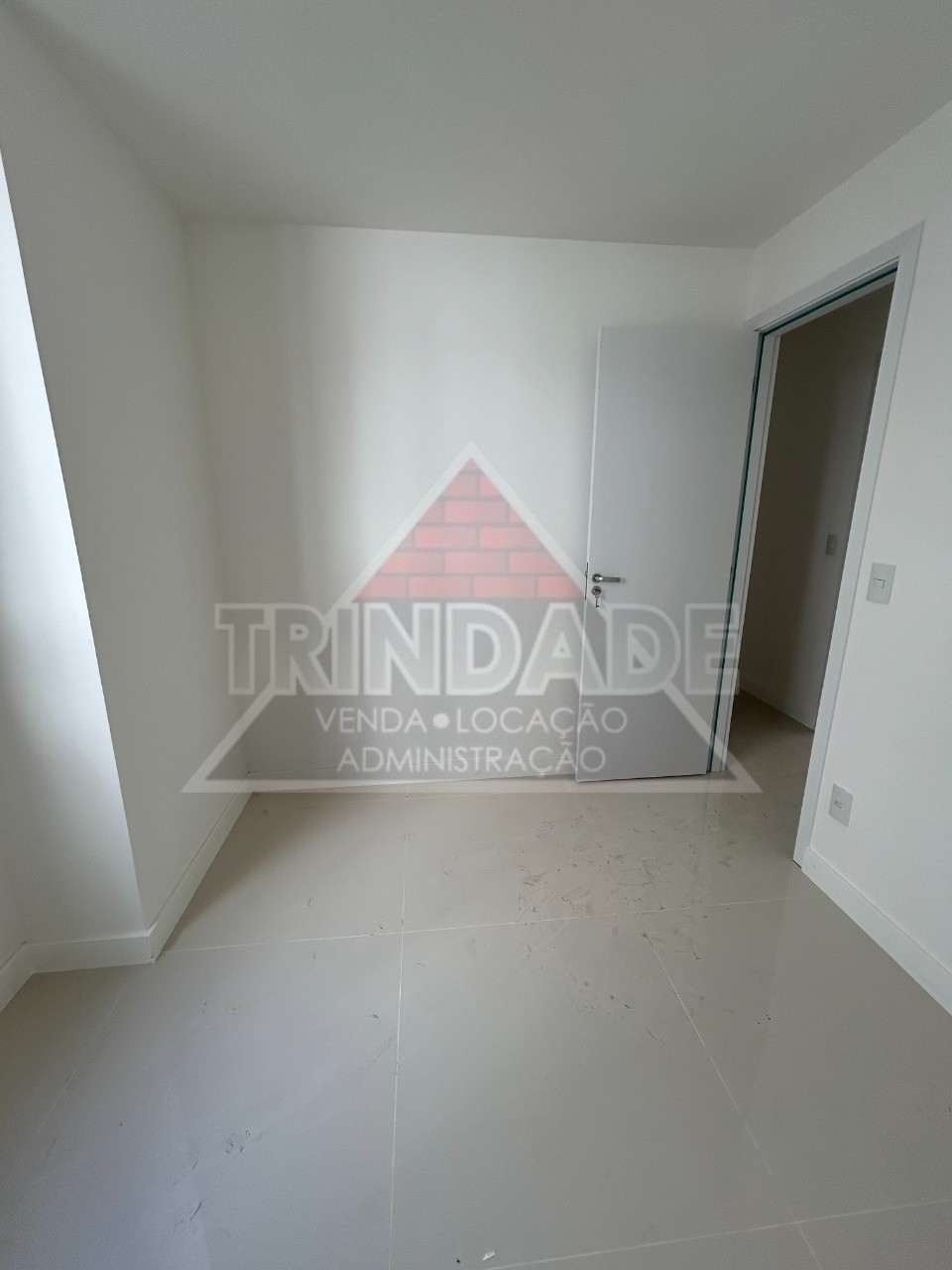 Apartamento à venda com 3 quartos, 76m² - Foto 16