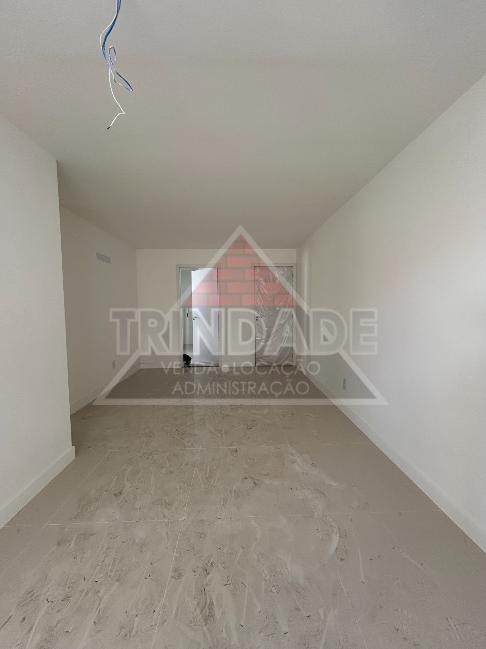 Apartamento à venda com 3 quartos, 76m² - Foto 4