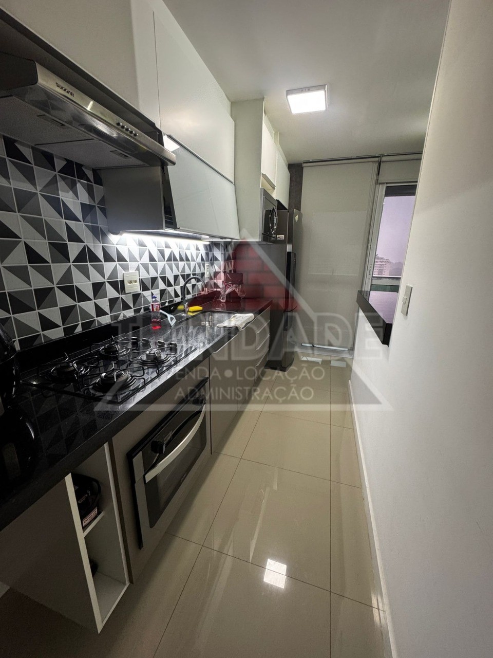 Apartamento à venda e aluguel com 2 quartos, 83m² - Foto 11