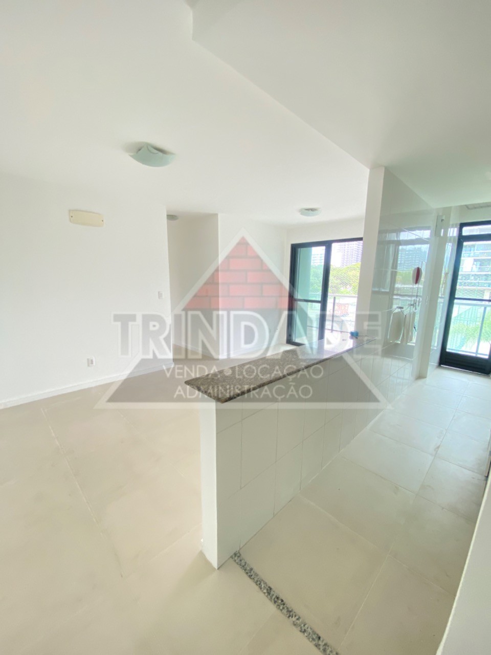 Apartamento para alugar com 3 quartos, 87m² - Foto 2