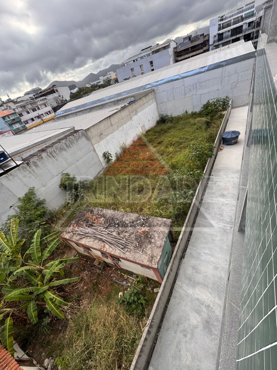 Loteamento e Condomínio, 670 m² - Foto 1