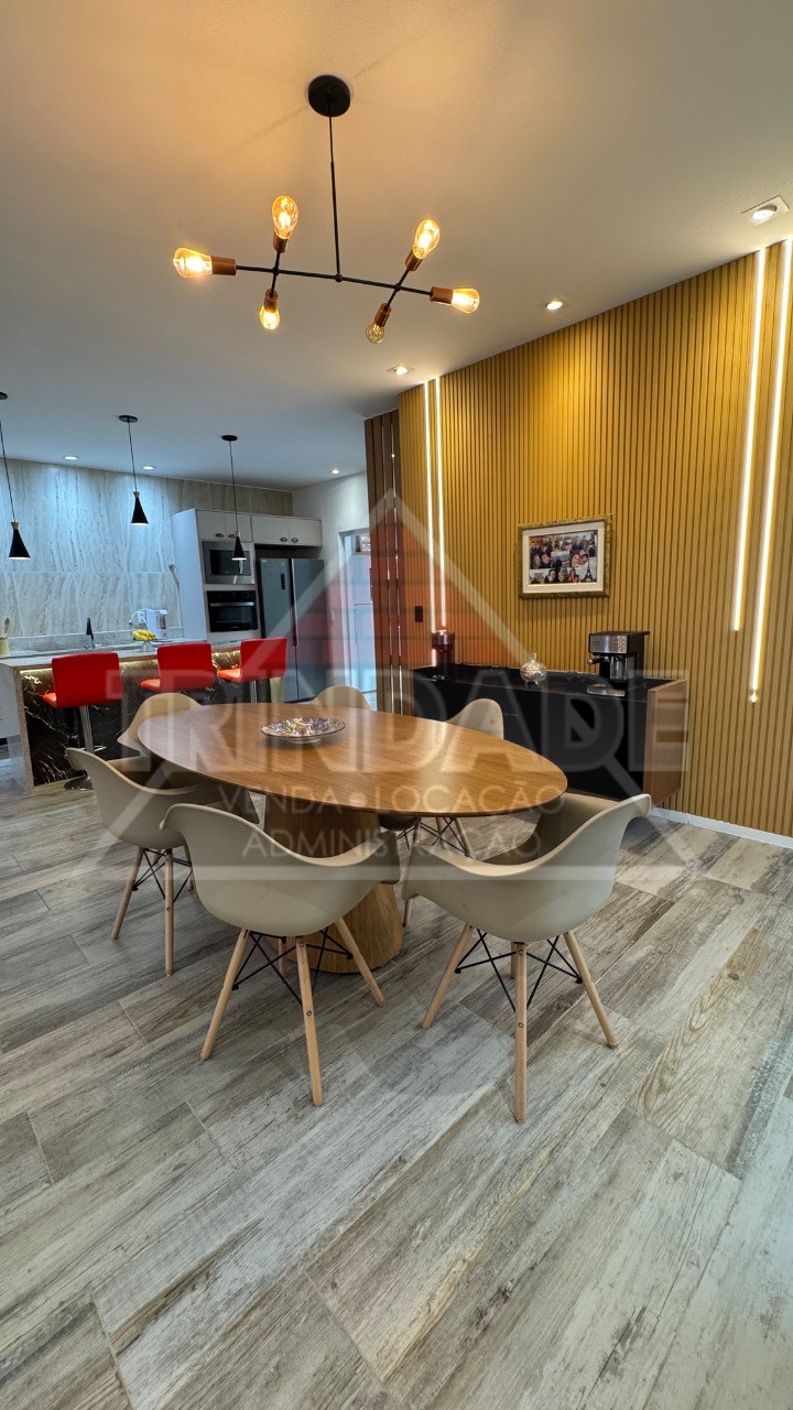 Casa, 4 quartos, 267 m² - Foto 1