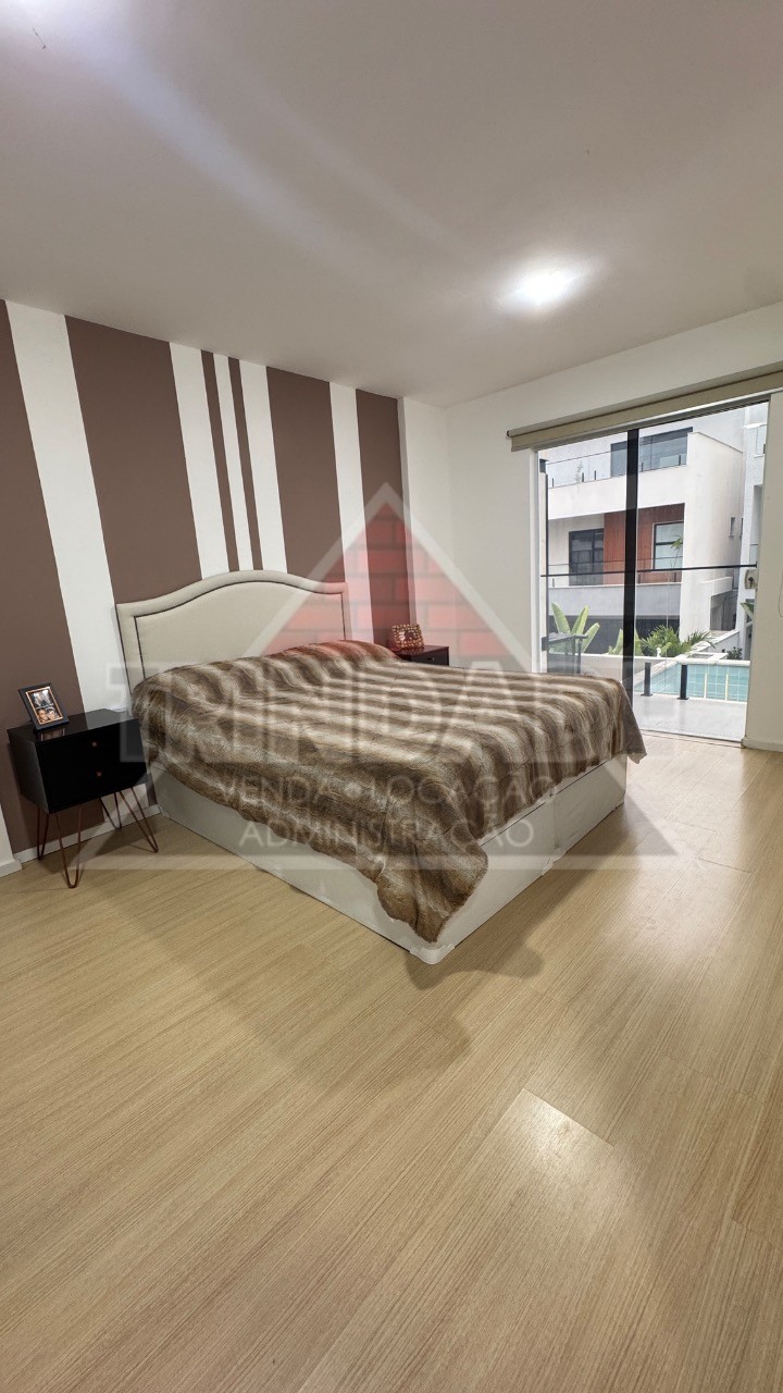 Casa, 4 quartos, 267 m² - Foto 57