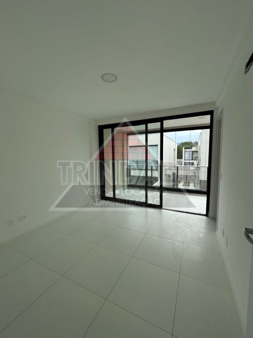 Casa, 3 quartos, 244 m² - Foto 4