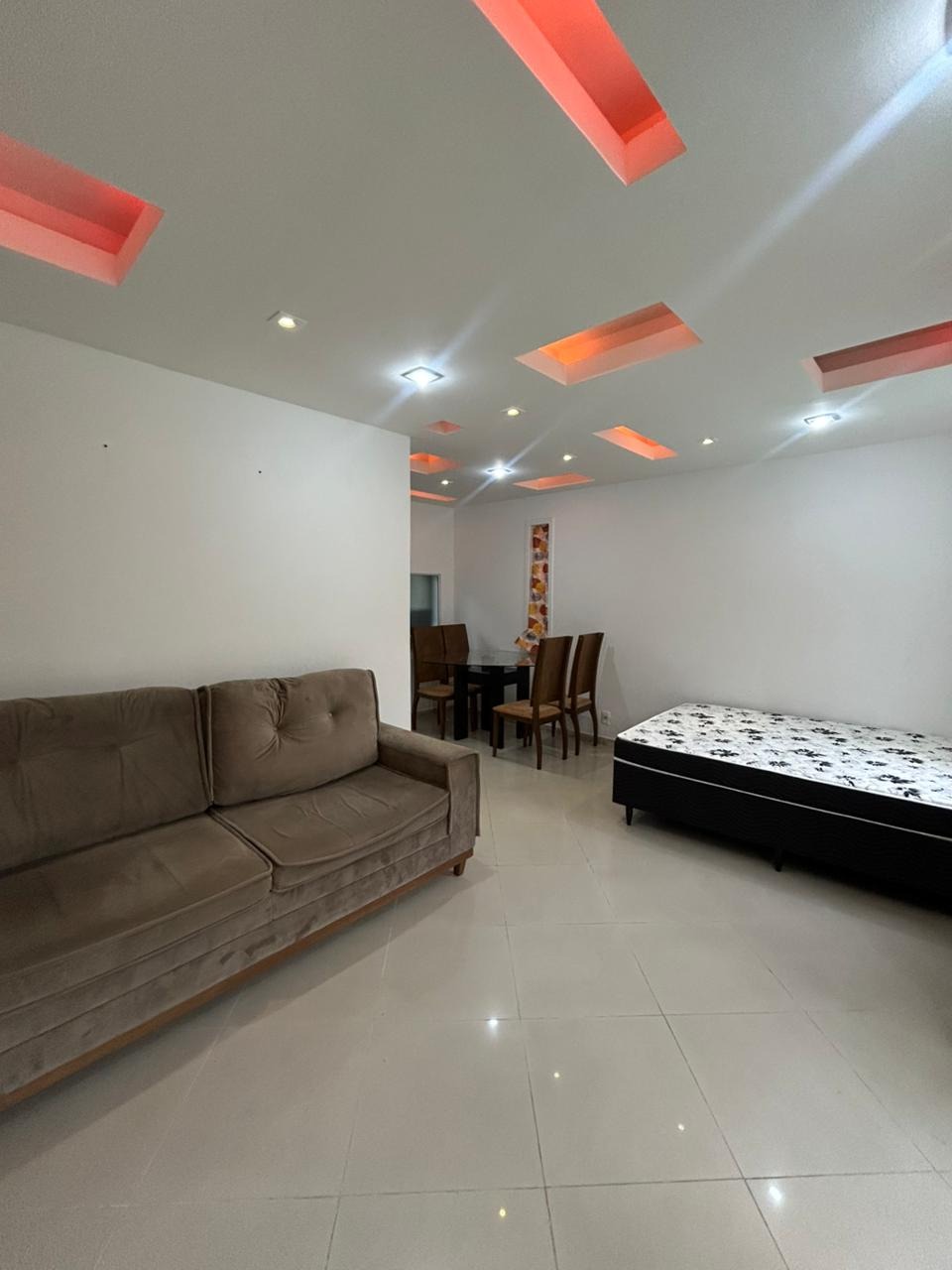 Casa, 4 quartos, 250 m² - Foto 17