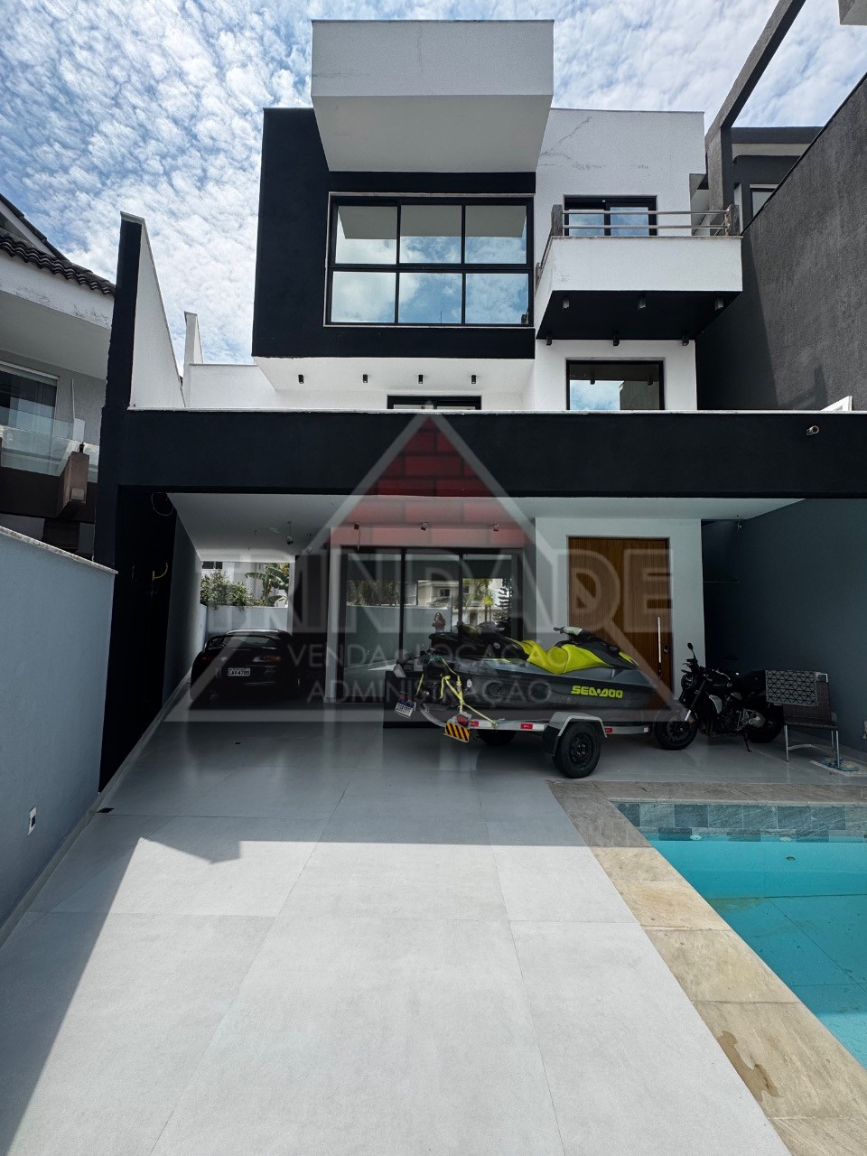 Casa, 3 quartos, 300 m² - Foto 1