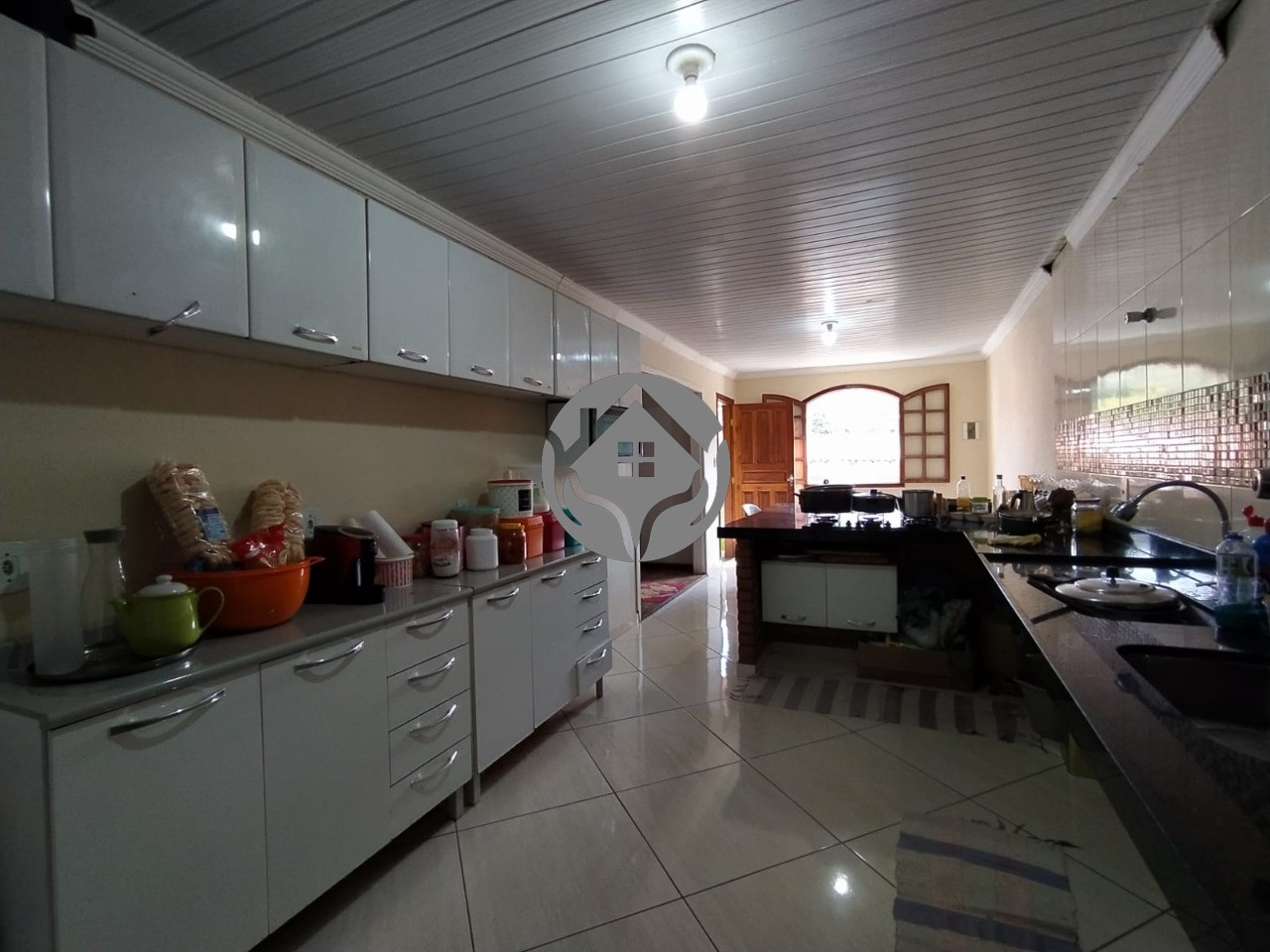 Casa à venda com 2 quartos, 361m² - Foto 10