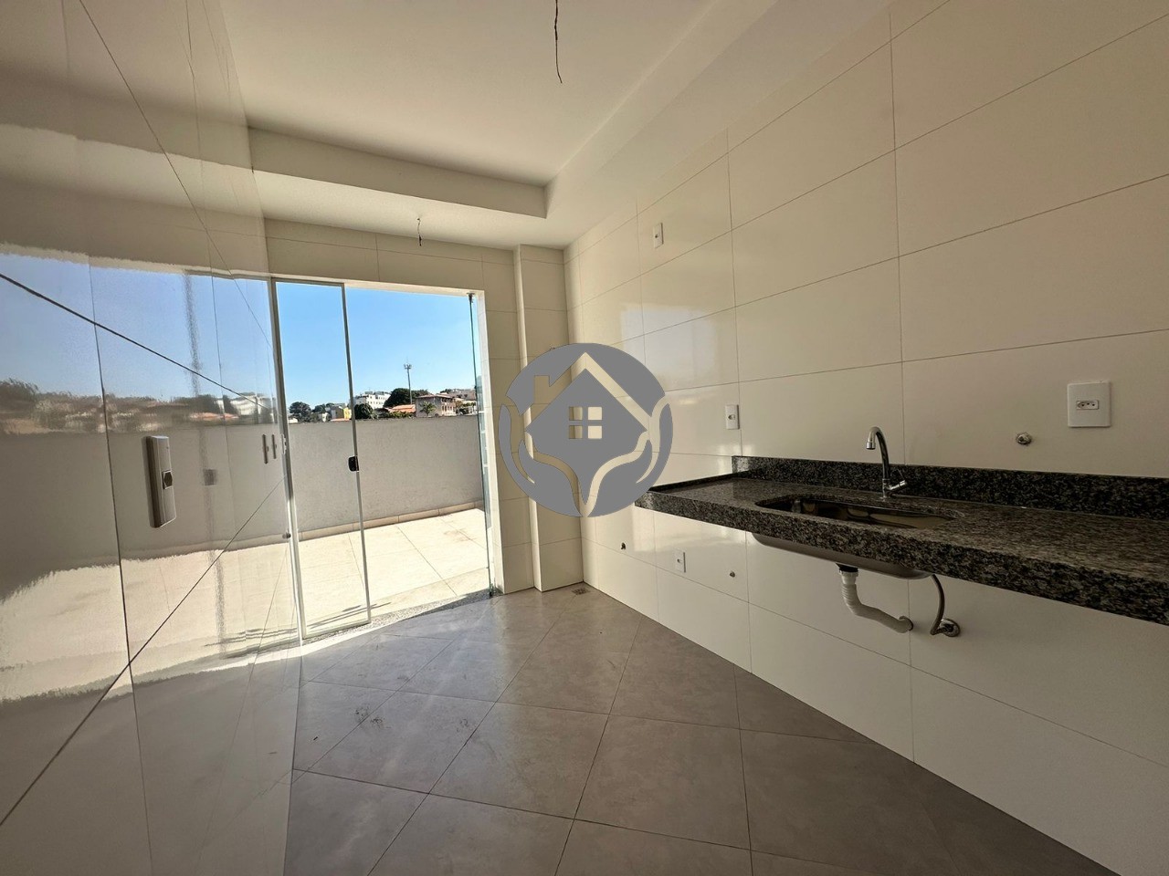 Apartamento à venda com 2 quartos, 85m² - Foto 7