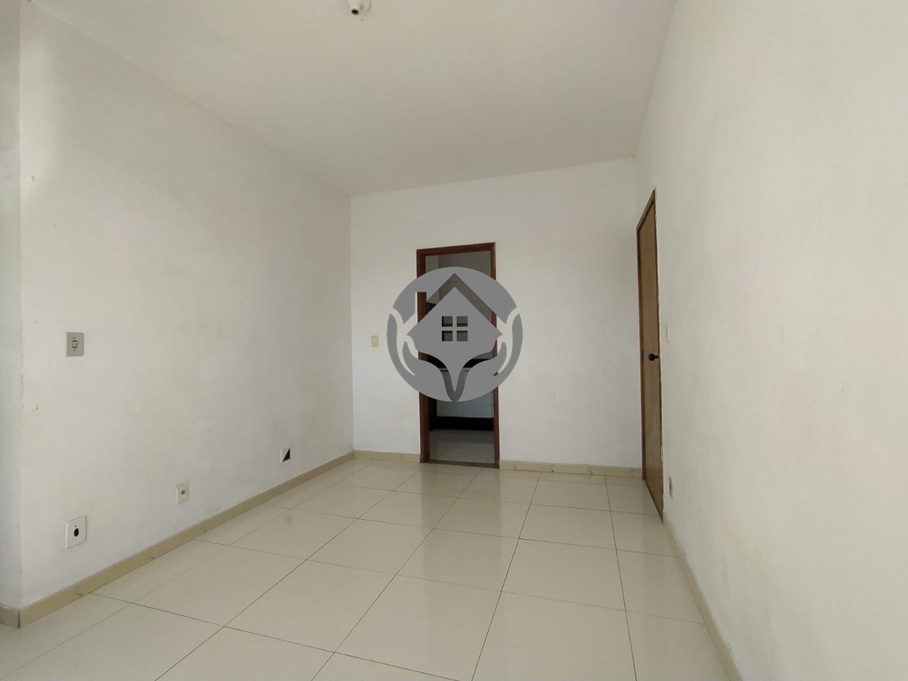 Apartamento à venda com 2 quartos, 43m² - Foto 3