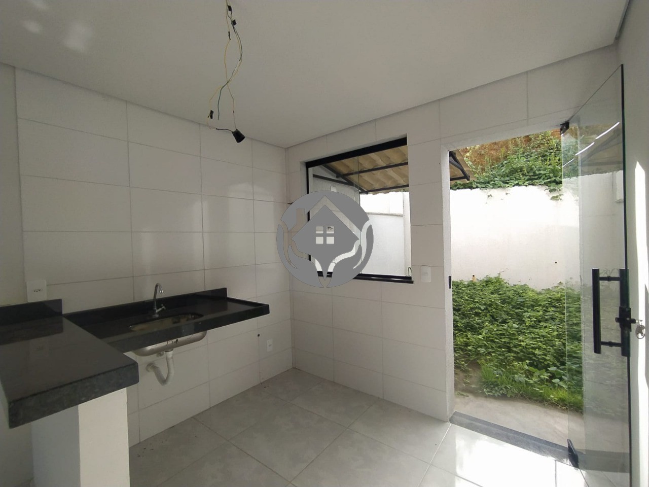 Casa à venda com 2 quartos, 108m² - Foto 5