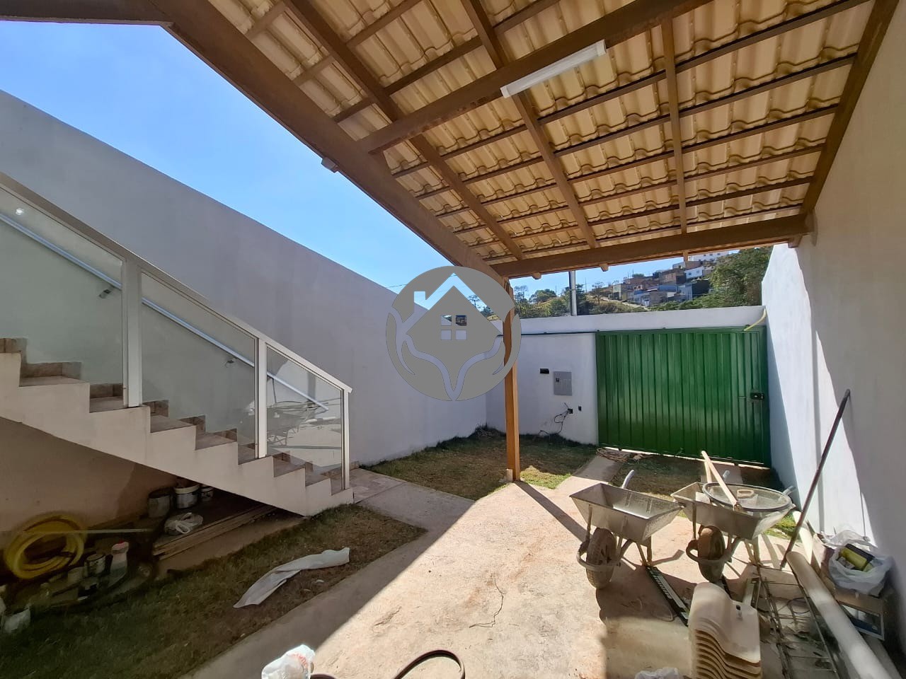 Casa à venda com 2 quartos, 158m² - Foto 3